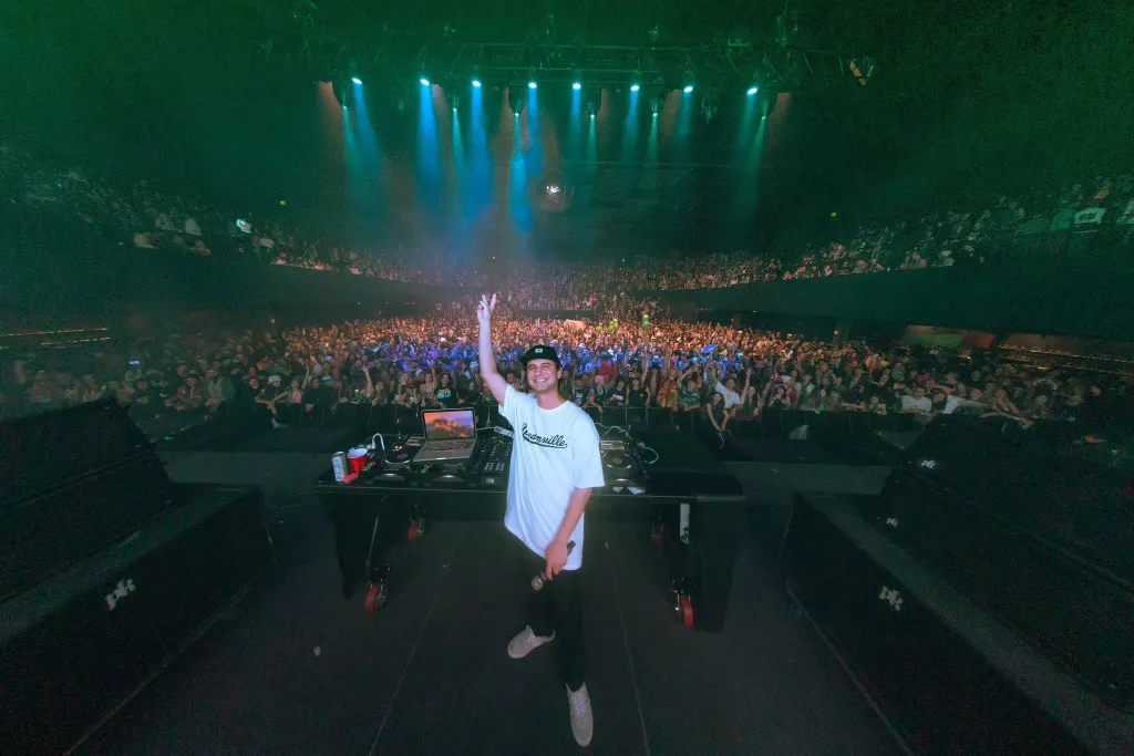 Audience at a Tape B concert
